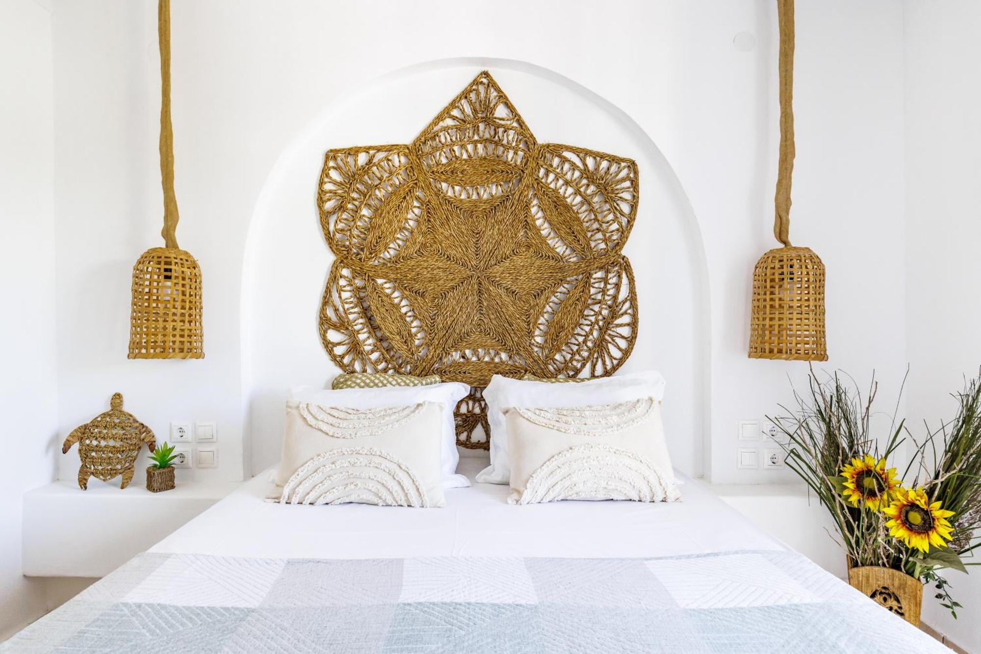 Fotis Skopelos Town